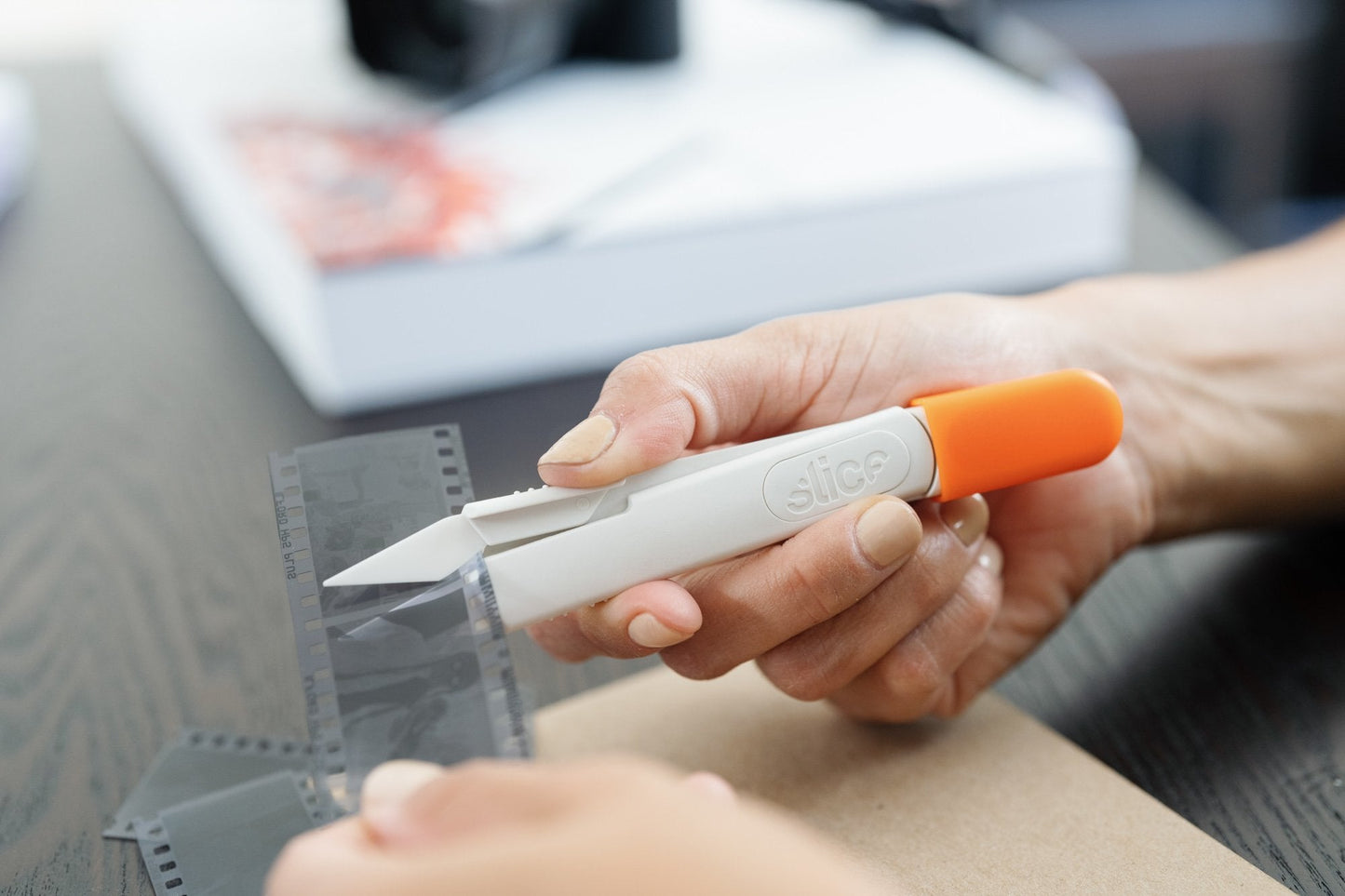 Self-Opening Scissors